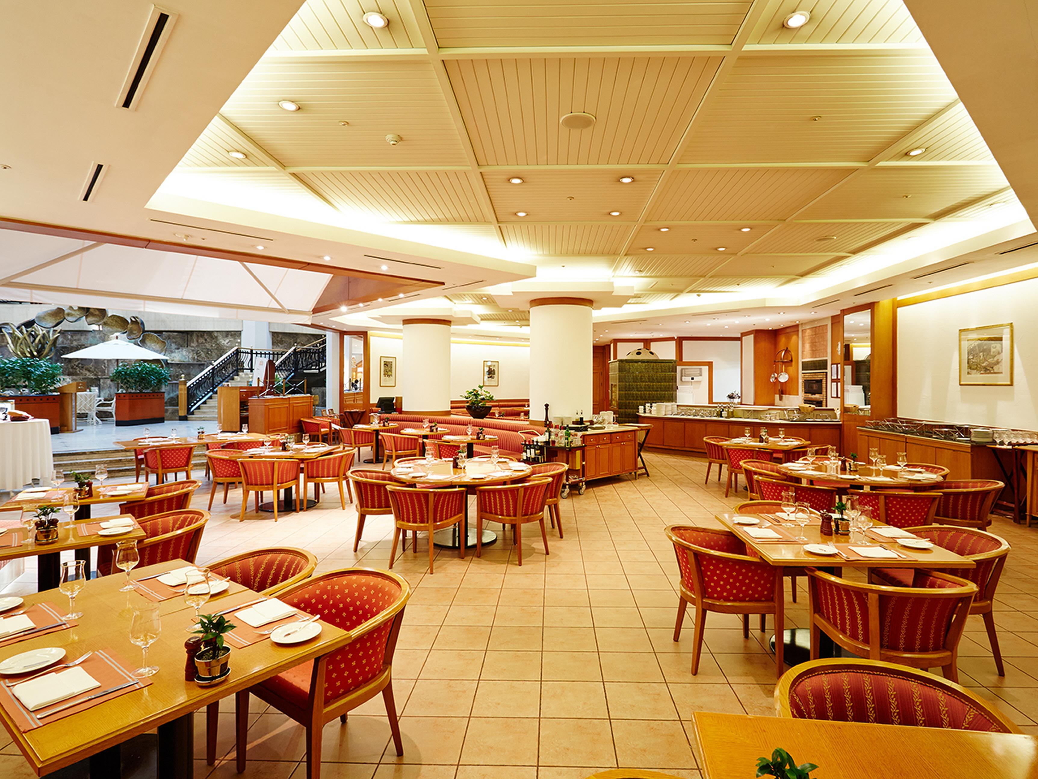 Swiss Grand & Grand Hotel