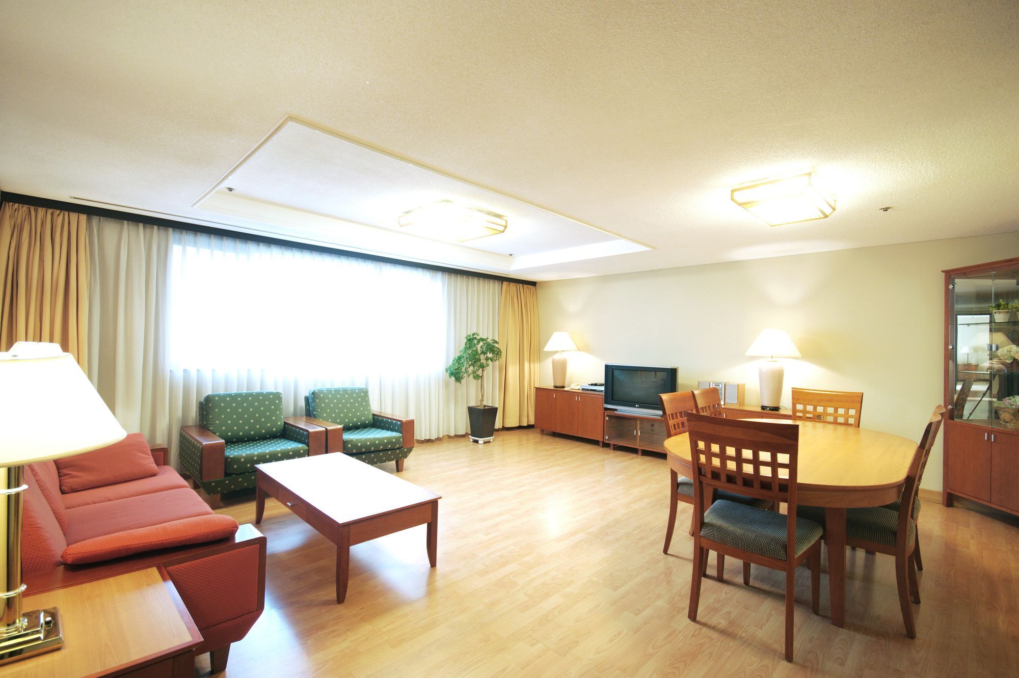 Swiss Grand & Grand 5* Seoul